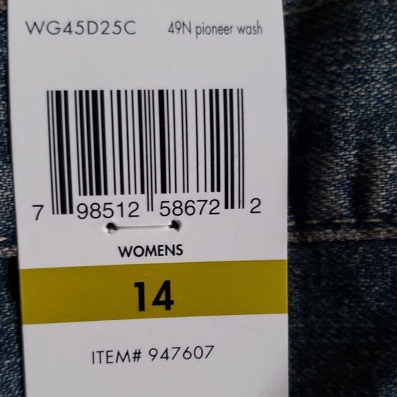 NWT Calvin Klein Sz 14 Capri jeans - Picture 6 of 6